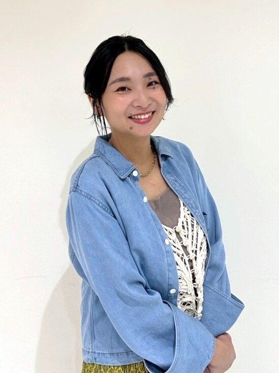 川村　百恵