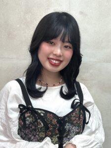 行田 万夏 スタイリスト